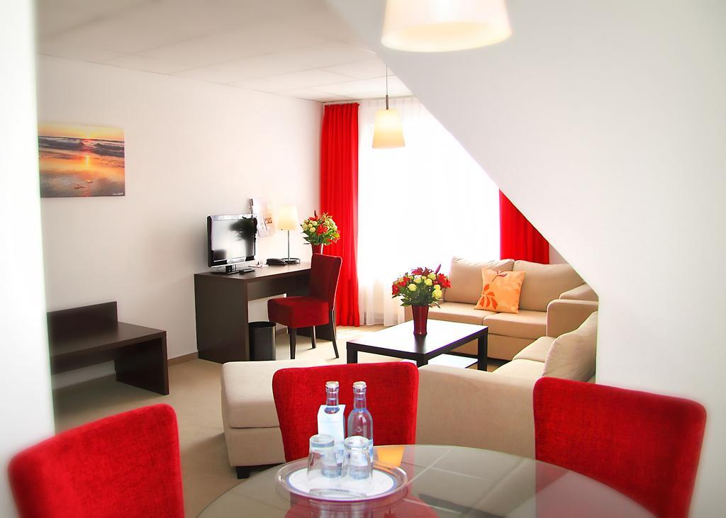Hotel Müritzterrasse Röbel Zimmer foto