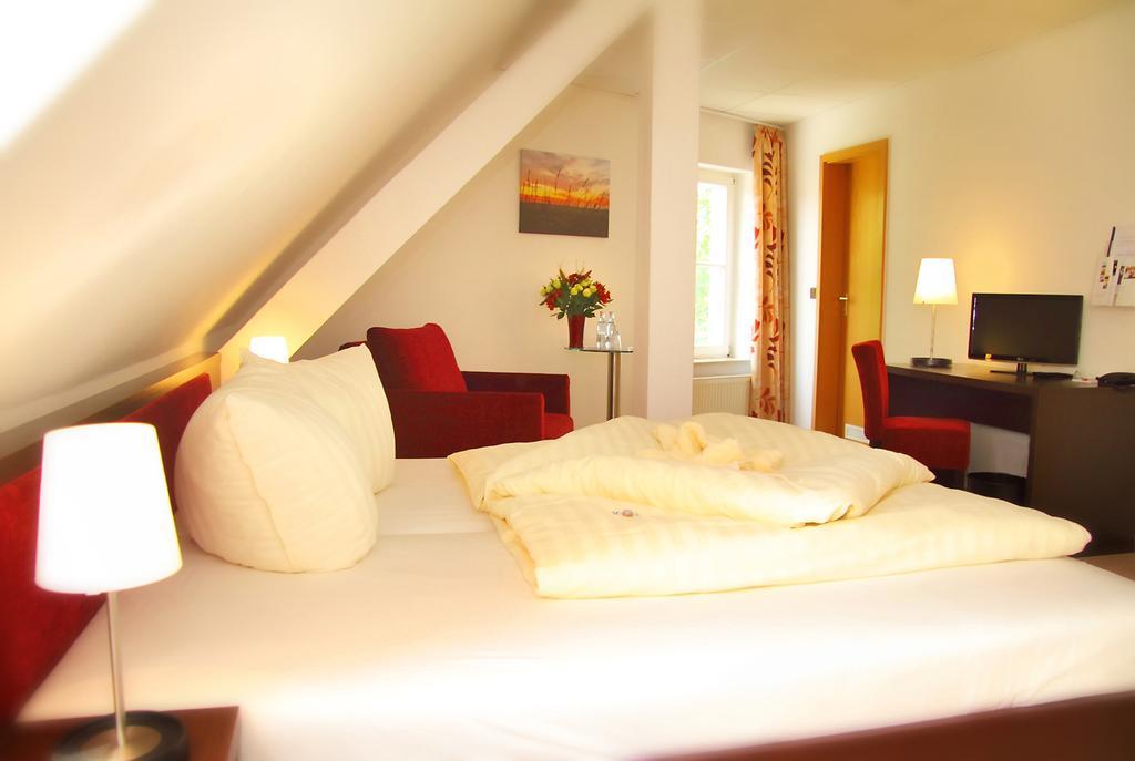 Hotel Müritzterrasse Röbel Zimmer foto